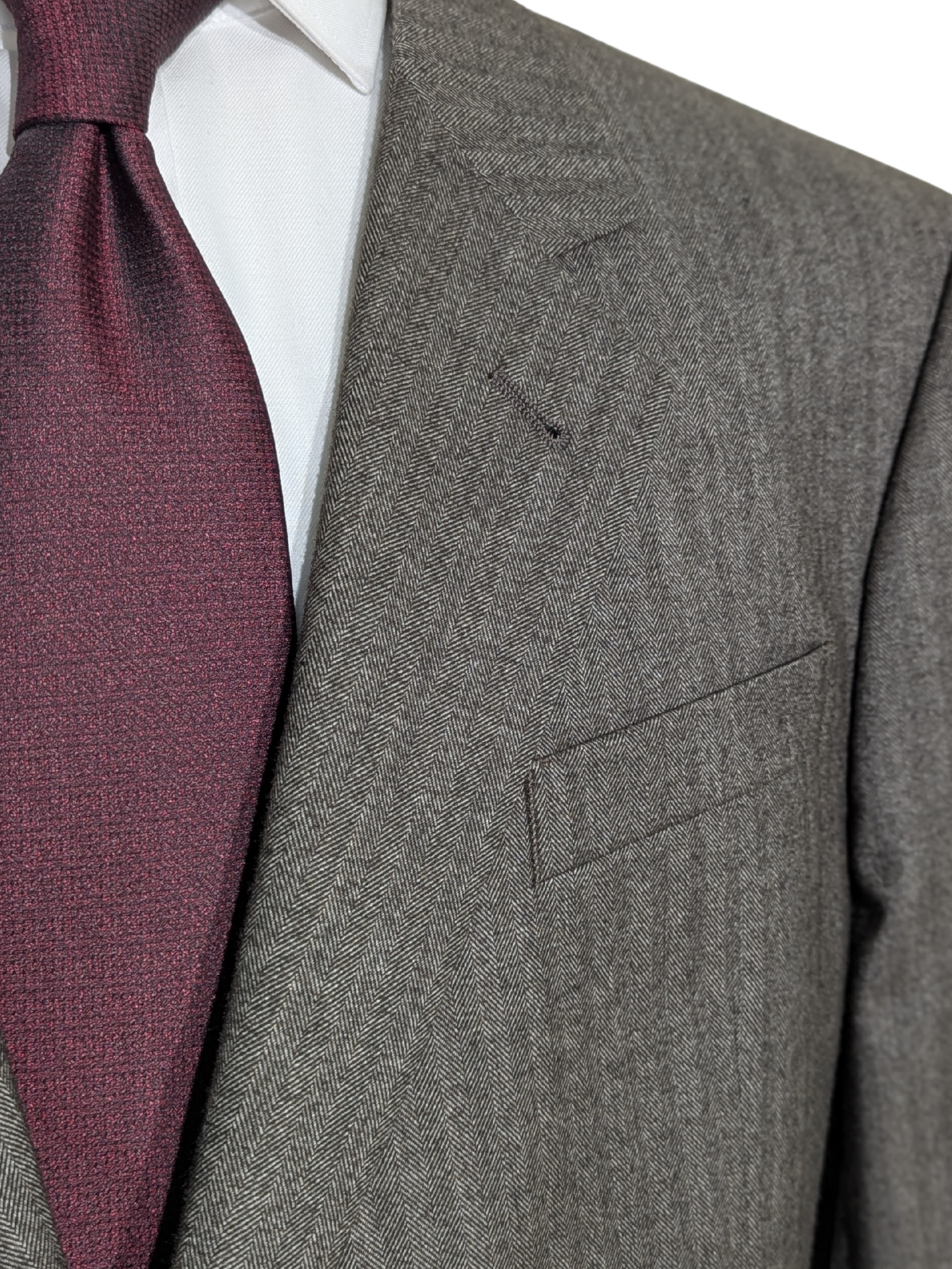 Armani Collezioni Rosy Brown Herringbone Notch Lapel Wool Blend 2-Button Suit - 46R