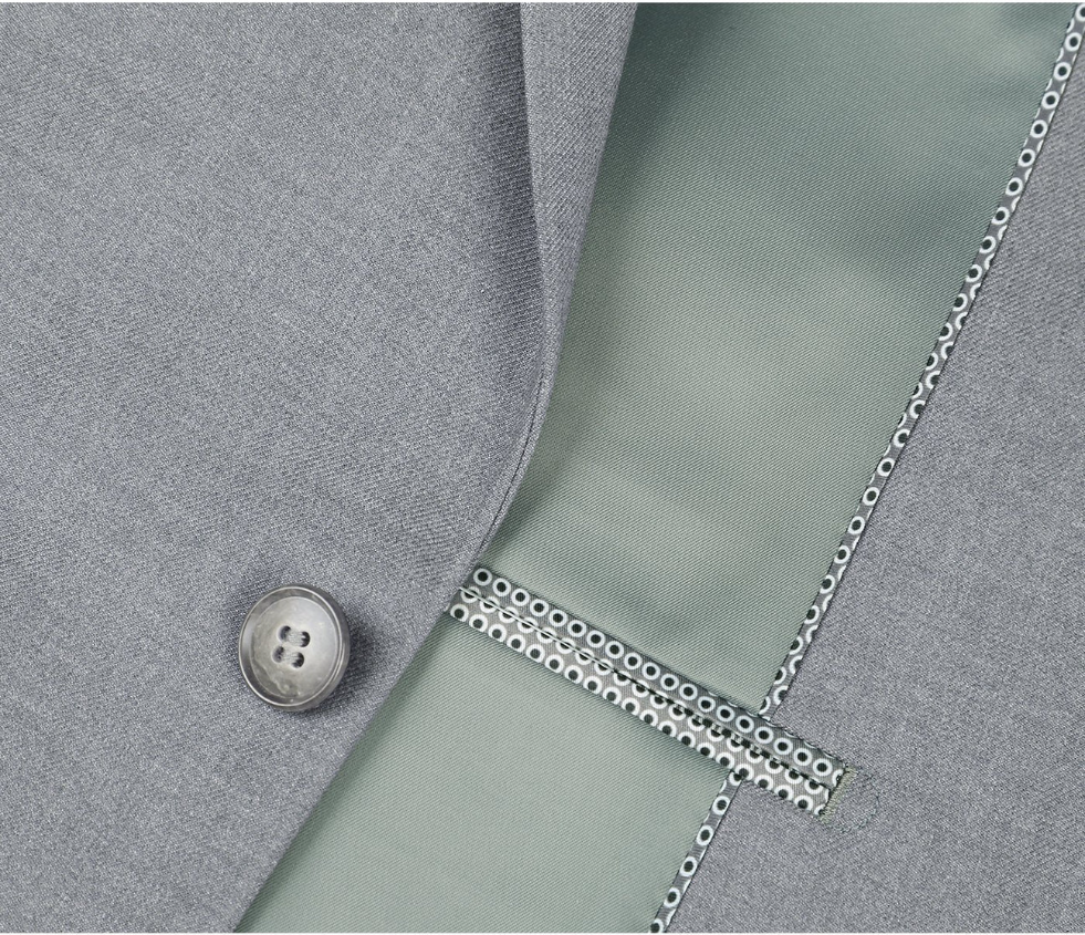 Raphael Men’s Stretch Light Gray Slim Fit Notch Lapel Two Button Suit