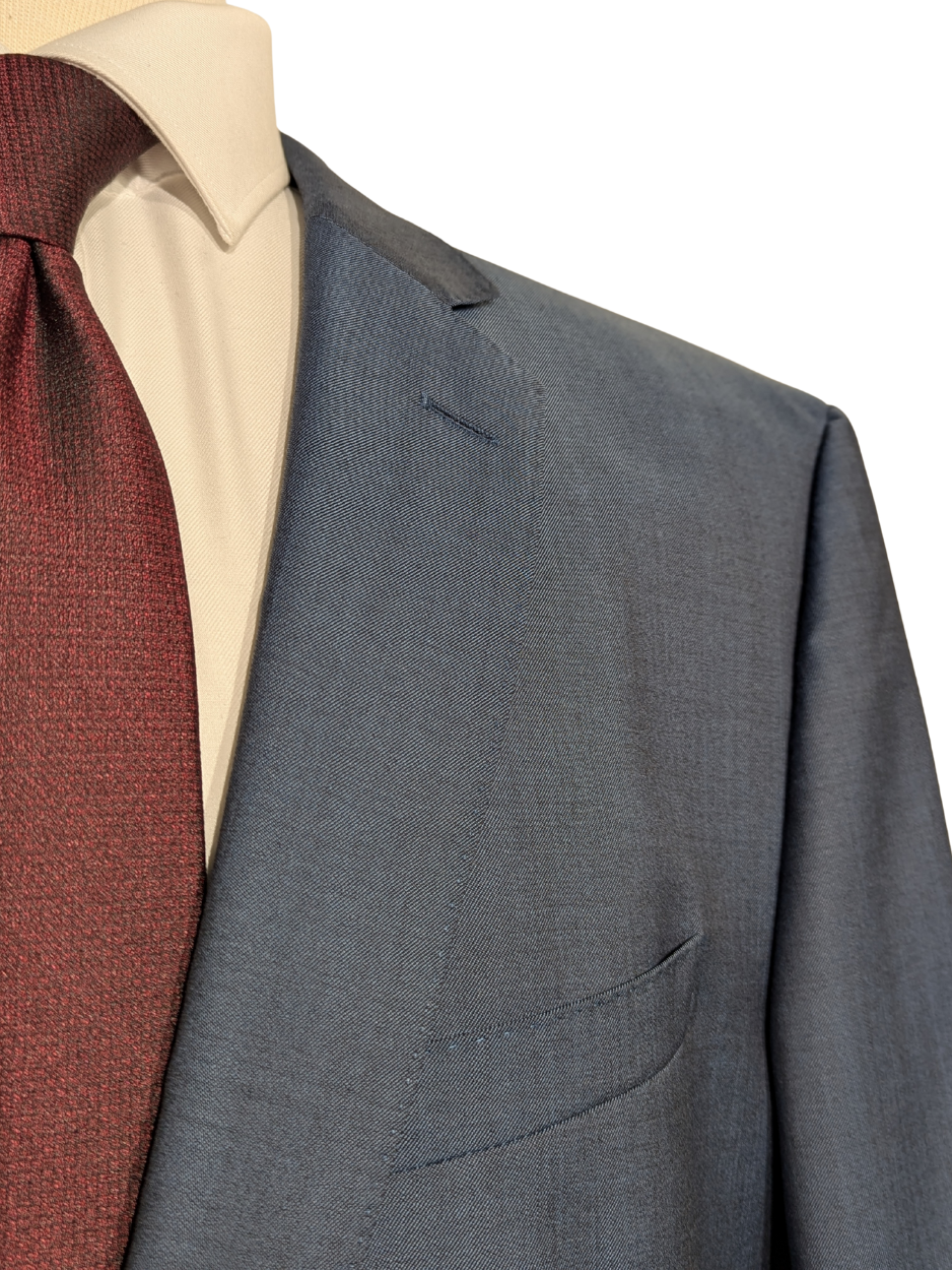 Hugo Boss Super 120s Blue Textured Notch Lapels Wool 2-Button Suit - 44R